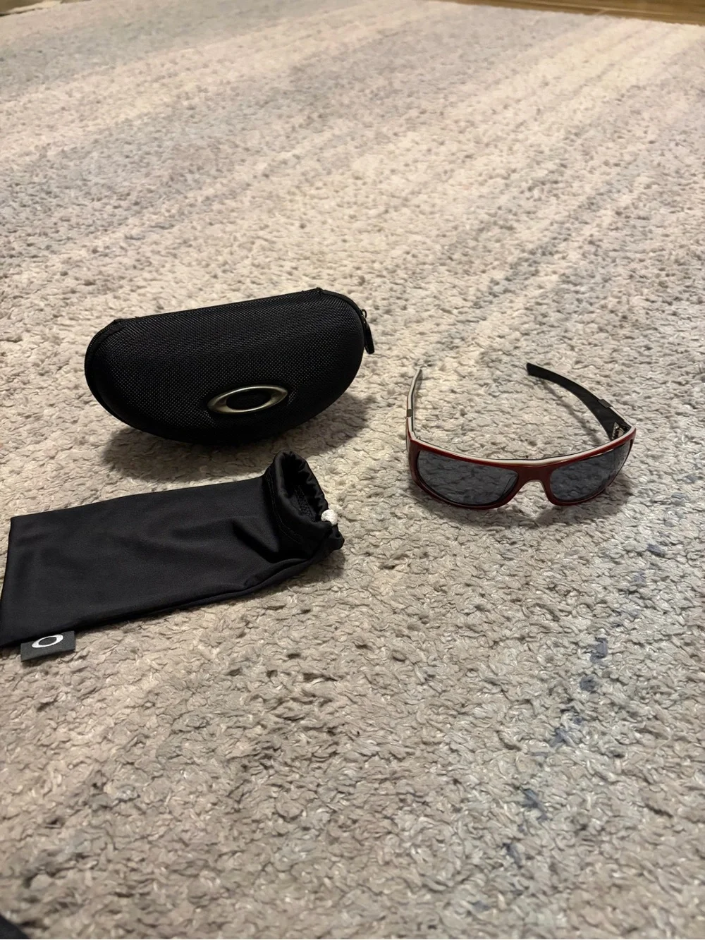 Oakley Sideways Sunglasses Brick Red White Trim Grey Lens 03-510 Case Bag